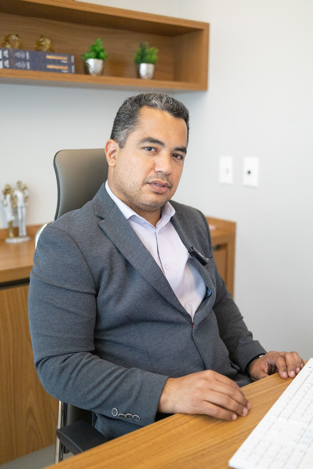 Dr. Raul Messias